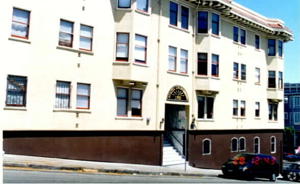 Building Photo - Acacia Apartment