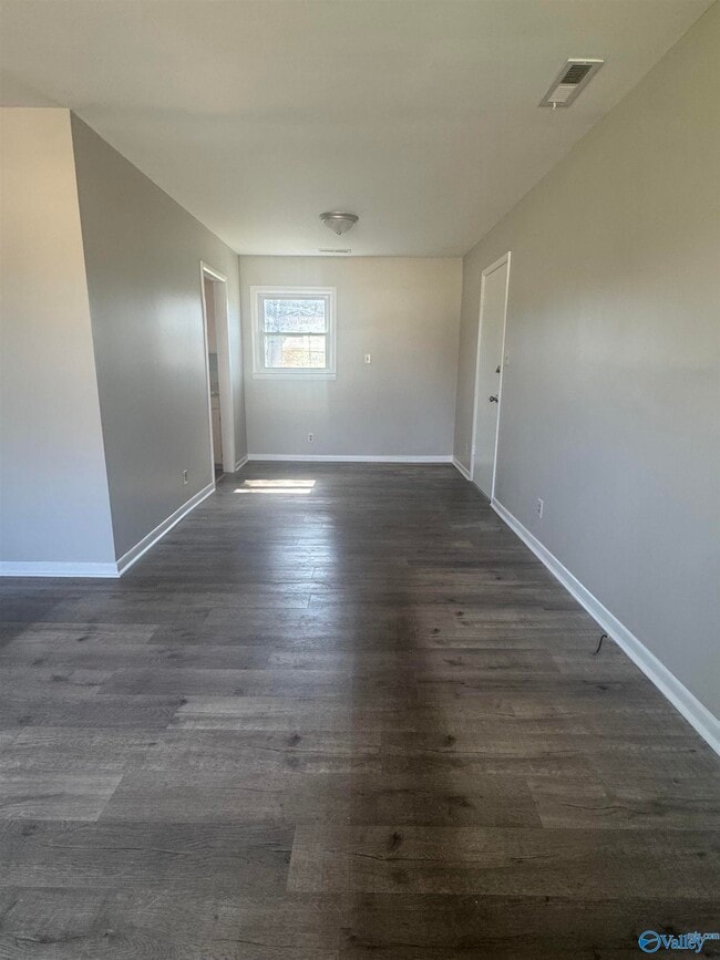 Foto del edificio - 3003 Turf Ave NW