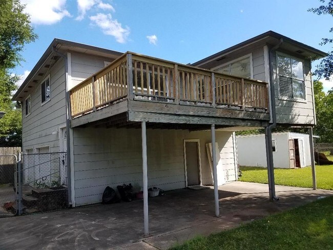 Foto del edificio - 19003 Mirror Lake Dr