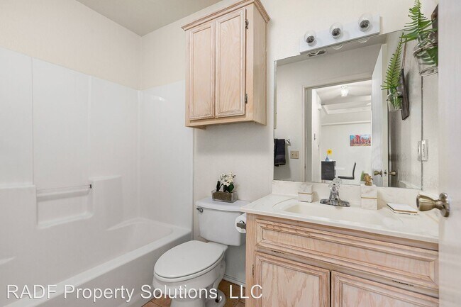 Foto del edificio - 2406 Kimberly Ln