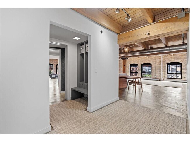 Foto del edificio - 404 N Washington Ave