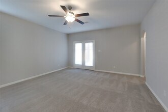Building Photo - 10823 Spring Brook Pass Dr
