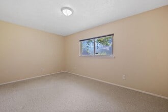 Building Photo - 19907 Lions Gate Dr