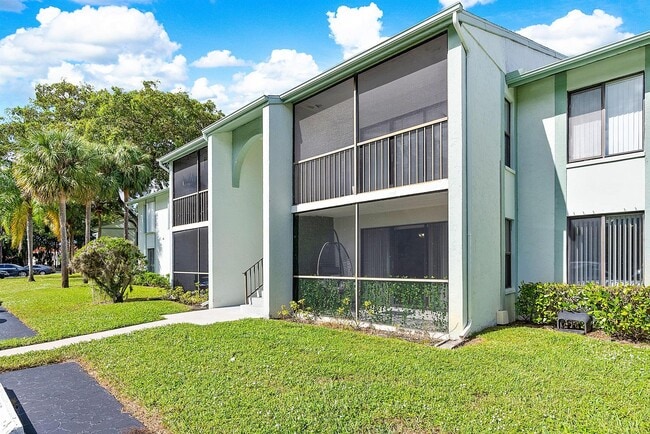 Building Photo - 3588 Alder Dr
