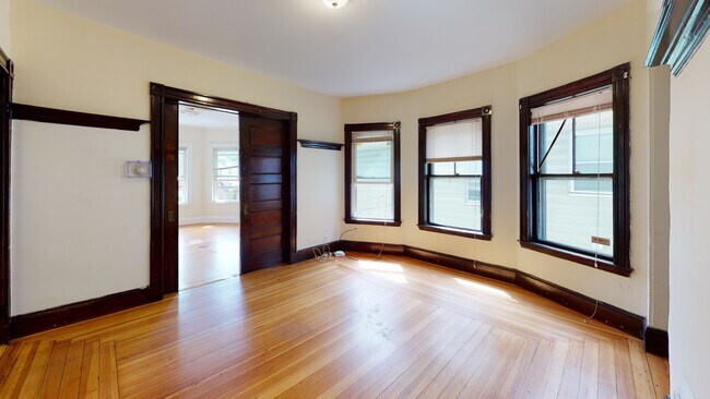 Building Photo - 35 Allston St