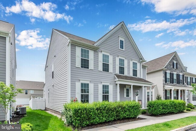 Foto del edificio - 48 Meadow Creek Ln