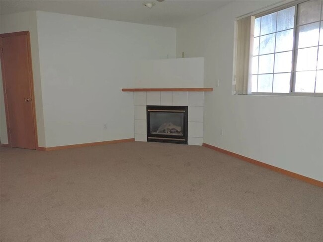 Photo - Great location- 2-bedroom, 1-bath condo in Coralville