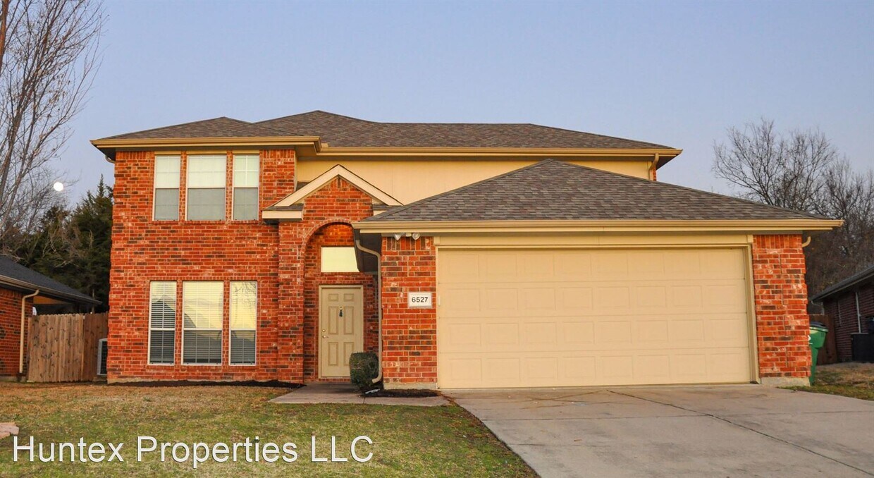 Foto principal - 4 br, 2.5 bath House - 6527 Graceland