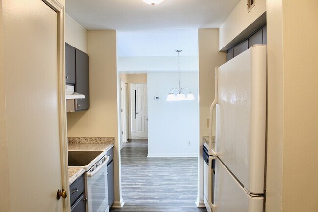 Foto del edificio - 1030 Blue Ridge Dr