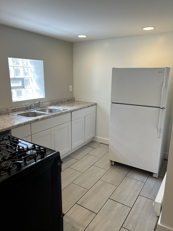 Foto principal - 8534 S Burley Ave