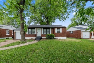 Building Photo - 822 Teurville Dr