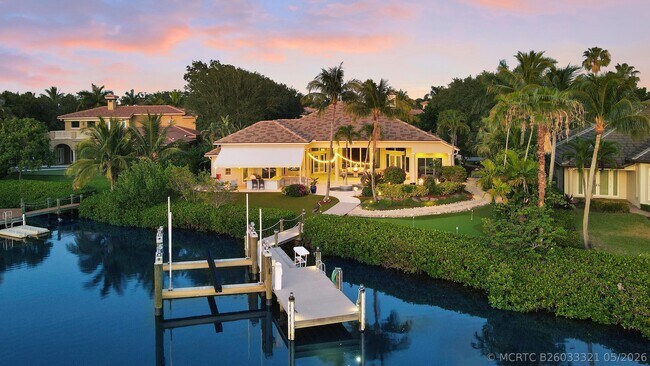 Foto del edificio - 18808 SE Windward Island Ln