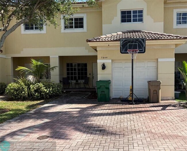 Foto del edificio - 7644 E Stonecreek Cir