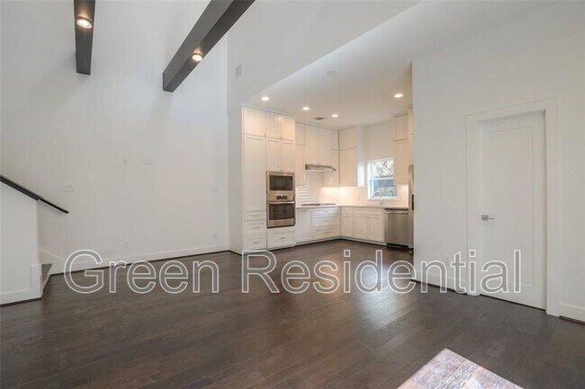 Building Photo - 7718 Jack Oak Ave