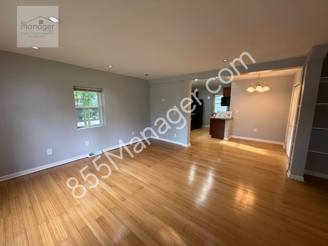 Building Photo - Cozy 2-Bedroom Ranch Near Lakes in Waterford
