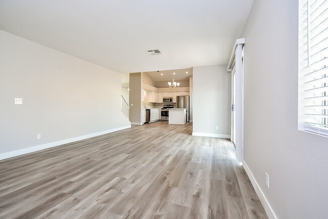 Foto del edificio - 9324 Mountain Range Ave
