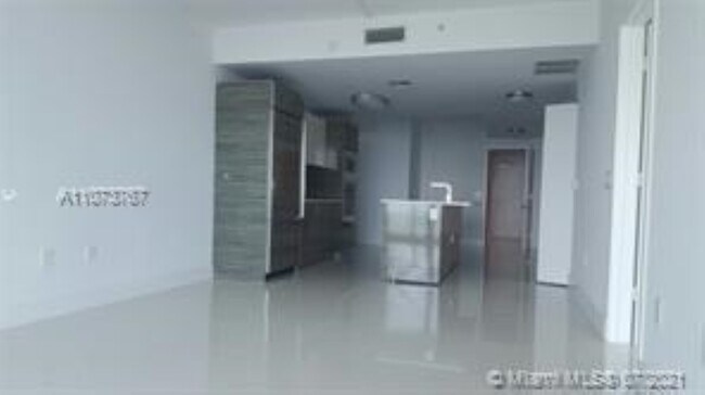 Foto del edificio - 460 NE 28th St