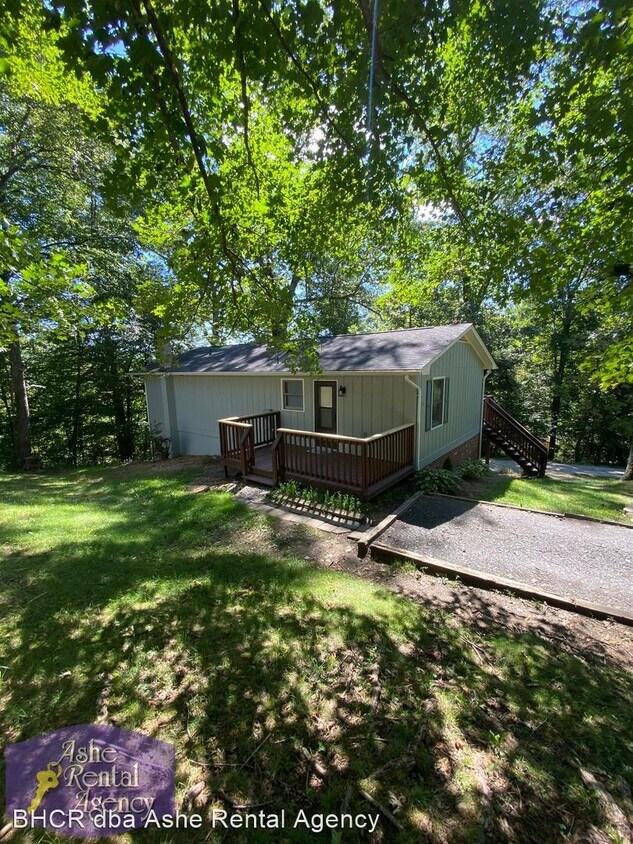 130 Oak St, Jefferson, NC 28640 House Rental in Jefferson, NC