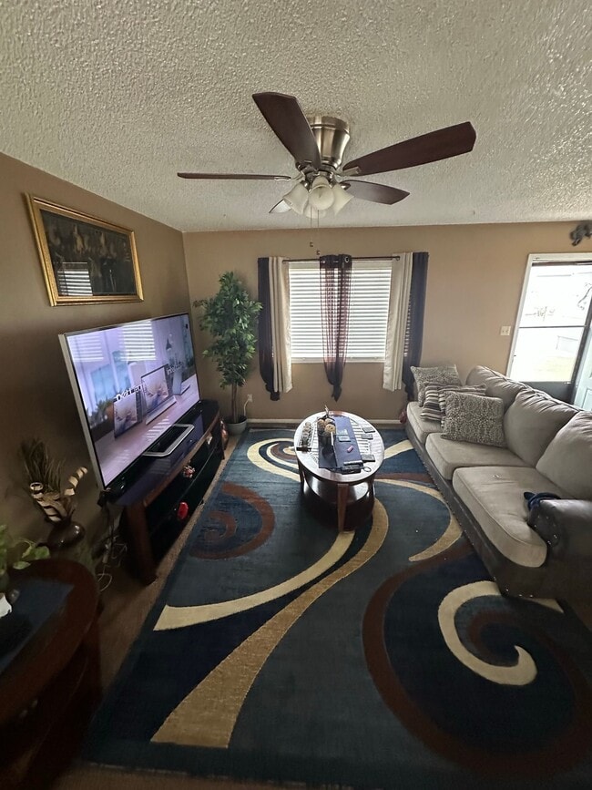 Building Photo - 5145 Alturas Cir