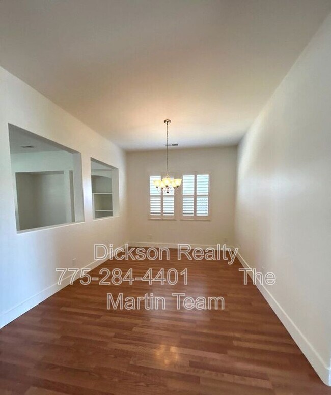 Building Photo - 5021 Chevalier Dr