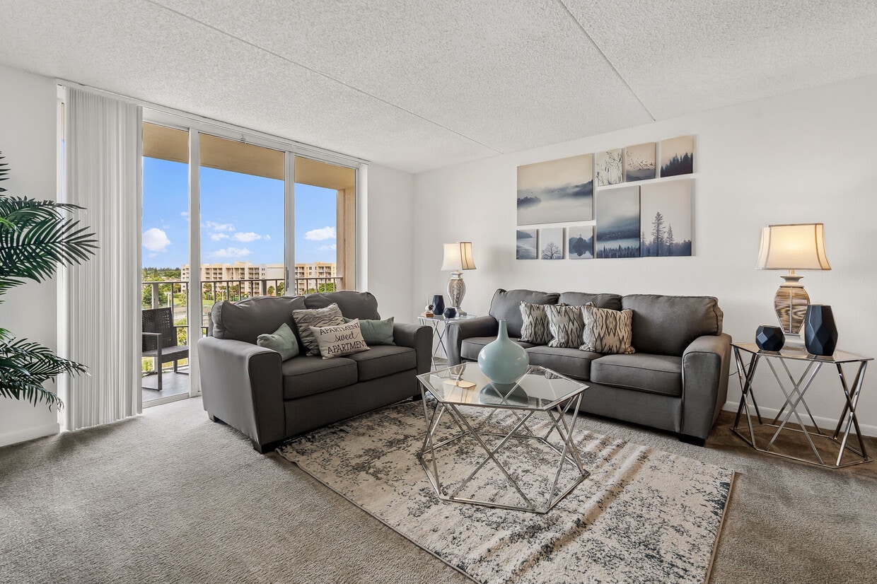 Foto principal - Tennis Towers Apartments
