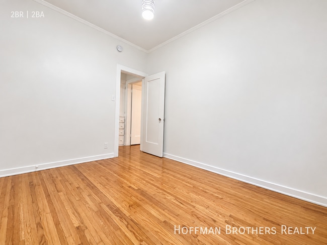 Building Photo - 506 N Genesee Ave