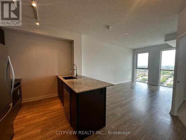 Building Photo - 4055-4055 Parkside Village Dr