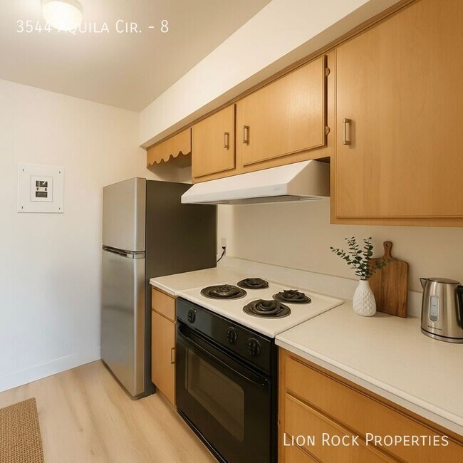 Foto del edificio - 3544 Aquila Cir