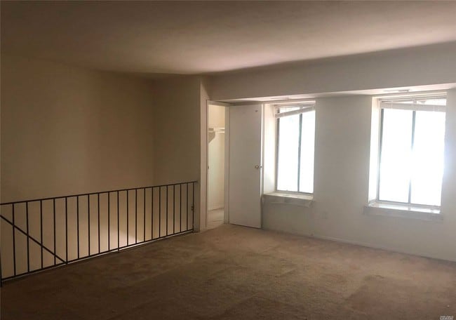 Building Photo - 6 Navajo Ct