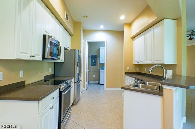 Foto del edificio - 6010 Jonathans Bay Cir