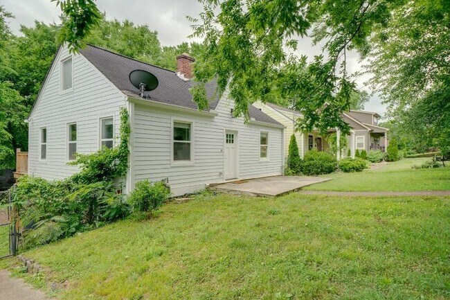 Building Photo - 811 Horner Ave