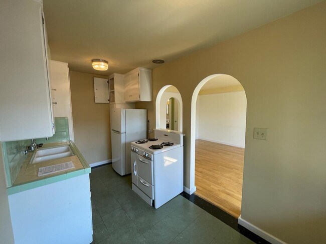 Foto del edificio - 4205 Lockwood Ave