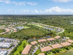 Building Photo - 3210 Cottonwood Bend