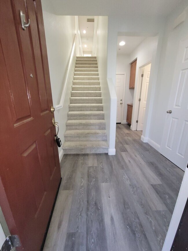 Foto del edificio - Coming Soon