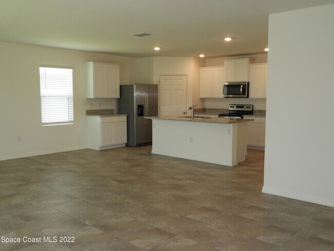 Building Photo - 3772 Coachman Ln SE