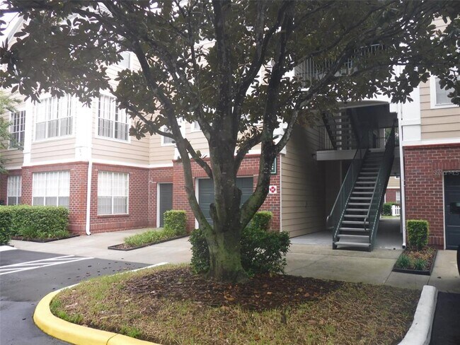 Foto del edificio - 8301 Elm Park Dr