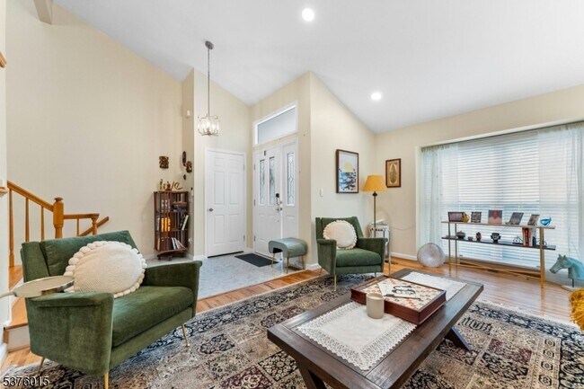 Foto del edificio - 4 Brightwood Ln