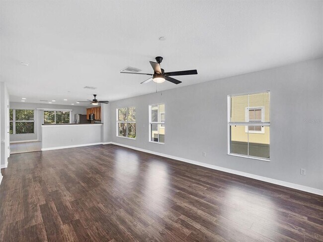 Foto del edificio - 8717 Spruce Hills Ct