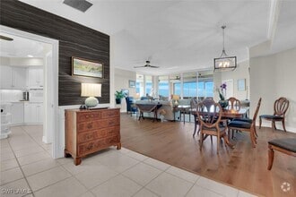 Building Photo - 425 Dockside Dr