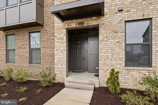 Building Photo - 10007 Ruffian Wy