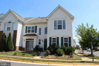 Building Photo - 20965 Kittanning Ln
