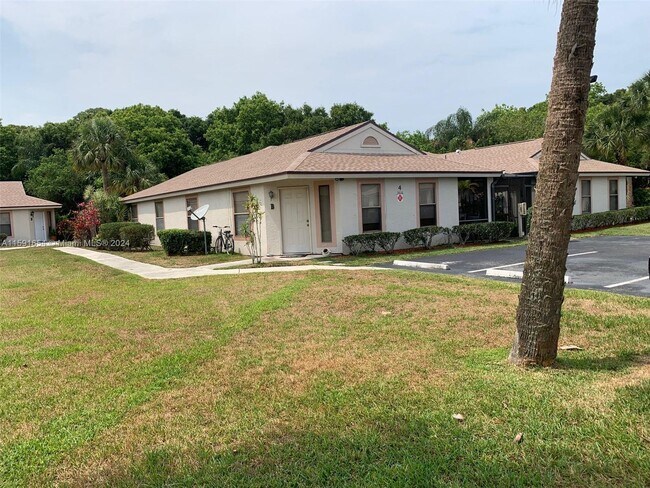 Foto del edificio - 2816 Stoneway Ln