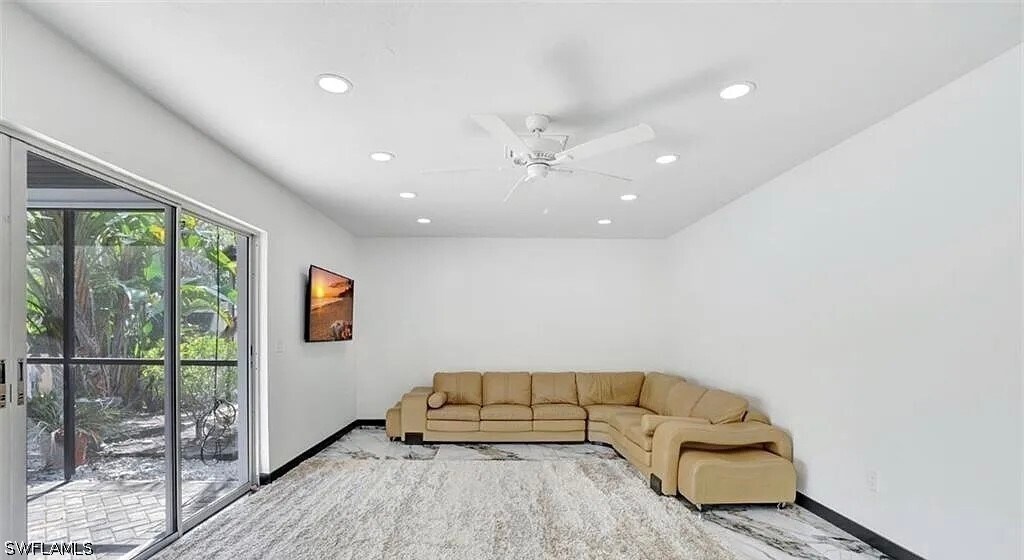 Foto del edificio - 4500 1st Ave NW