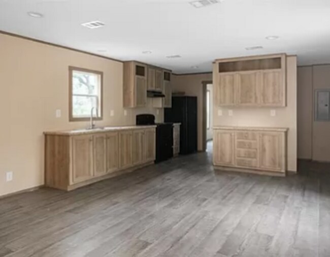 Building Photo - 115 Totem Pole Dr
