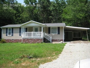 Building Photo - 992 Stoney Mountain Rd