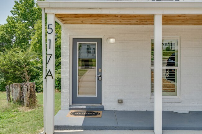 Photo - 517 Weakley Ave House