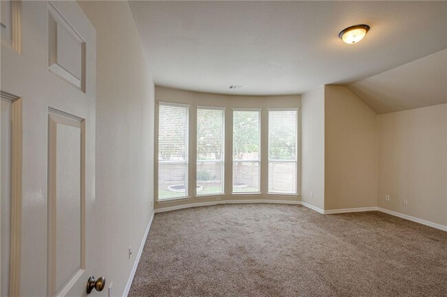 Building Photo - 811 Clear Meadow Ct