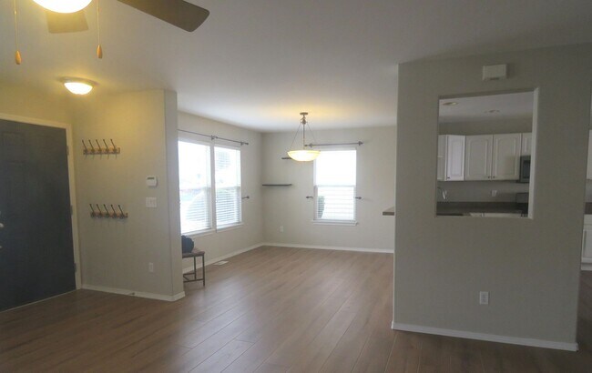 Foto del edificio - 3bd/2.25ba Renton House