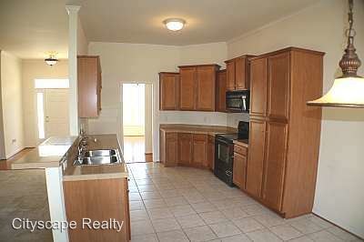 Building Photo - 4 br, 3 bath House - 14318 Forest Row Trail