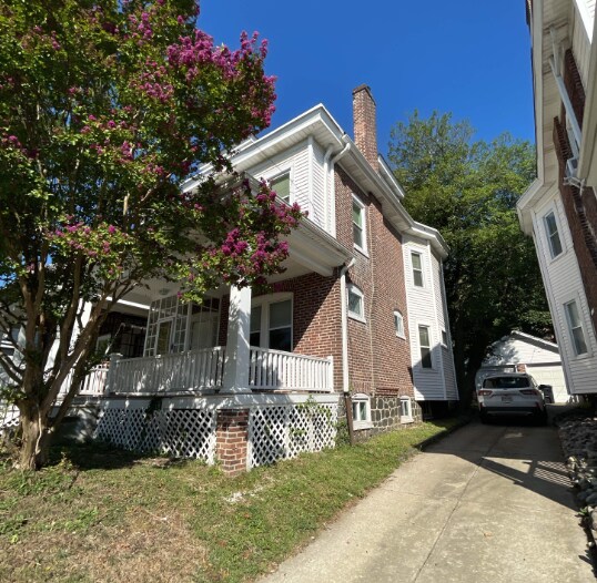 Primary Photo - NOW AVAILABLE! 2711 N Harrison St, Wilming...